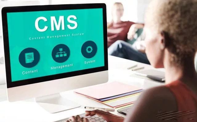 cms用Java语言好还是用php语言好?
